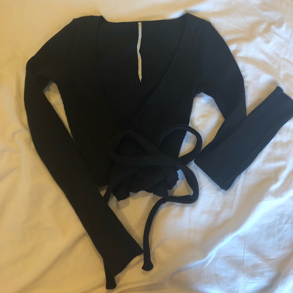 ARE YOU AM I - Ciel Wrap Top